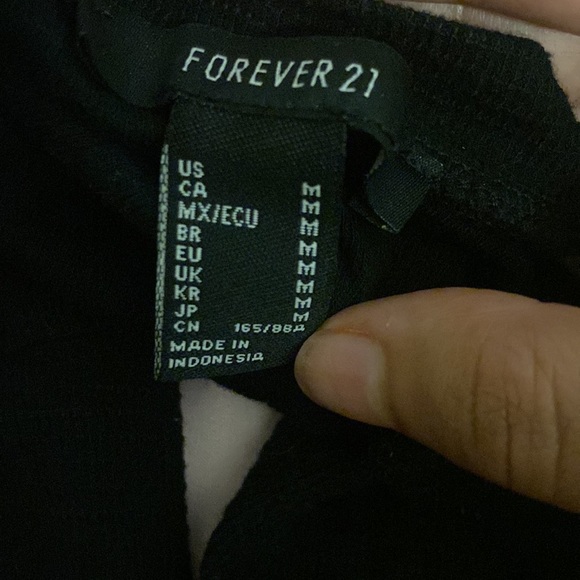 Black cropped long sleeve - Picture 2 of 2